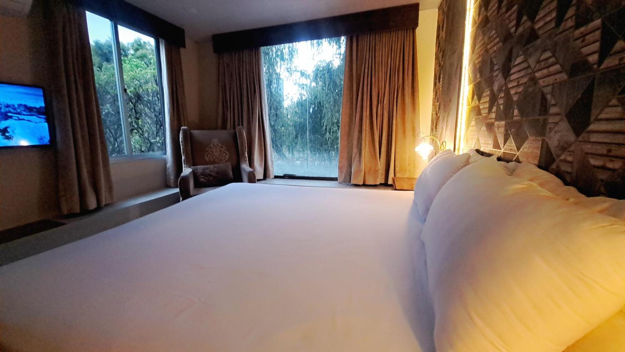 Laca Sa Lodge Opp Canturus Mall Islamabad Buitenkant foto
