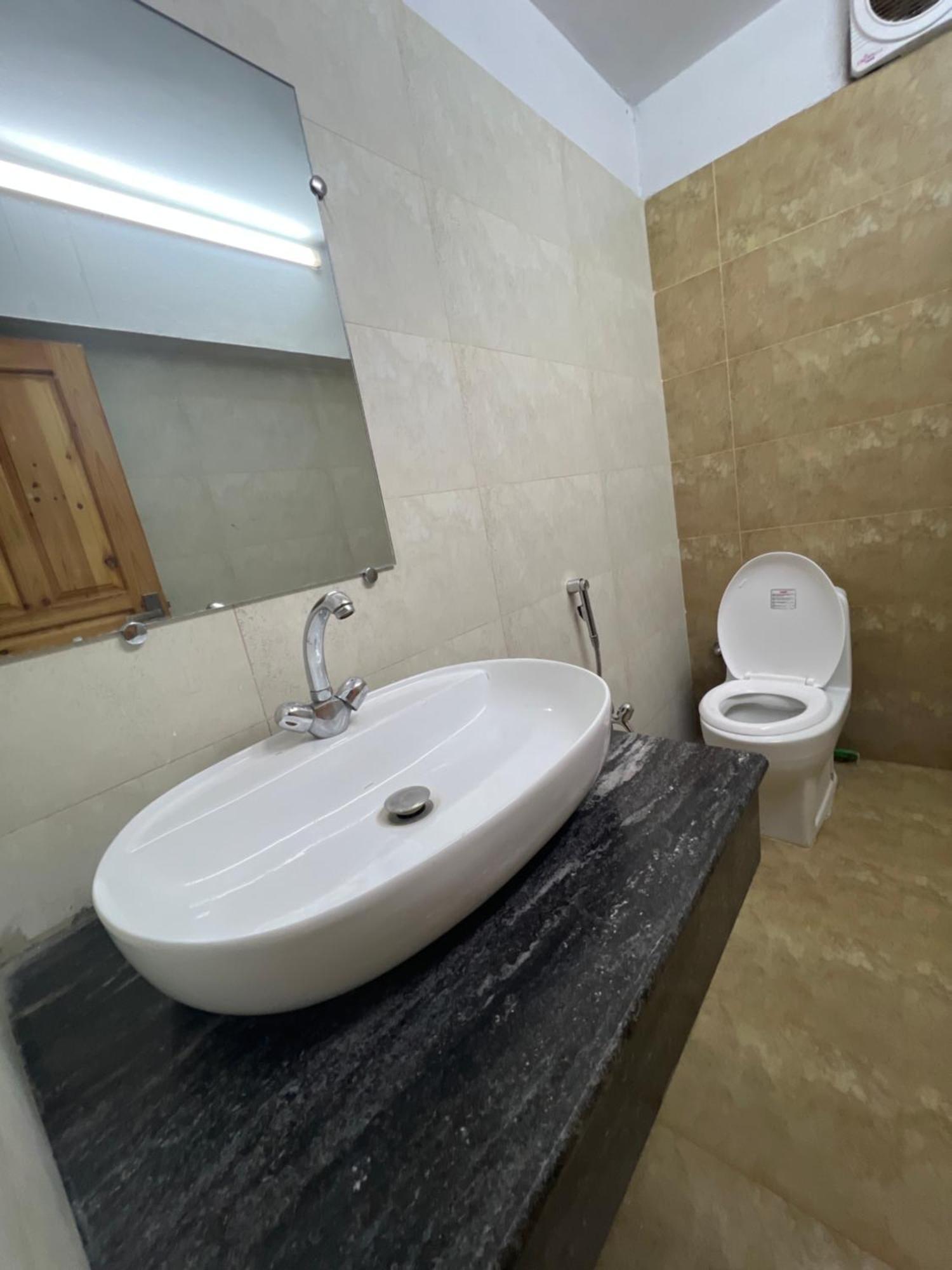 Laca Sa Lodge Opp Canturus Mall Islamabad Buitenkant foto